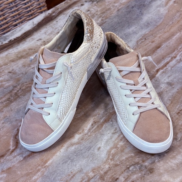 Women’s DOLCE VITA Zina sneakers- size 9 - Picture 8 of 12